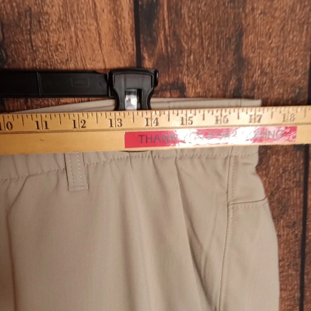 Under Armour Men's Golf Pants Performance Stretch Size 36x30 Khaki